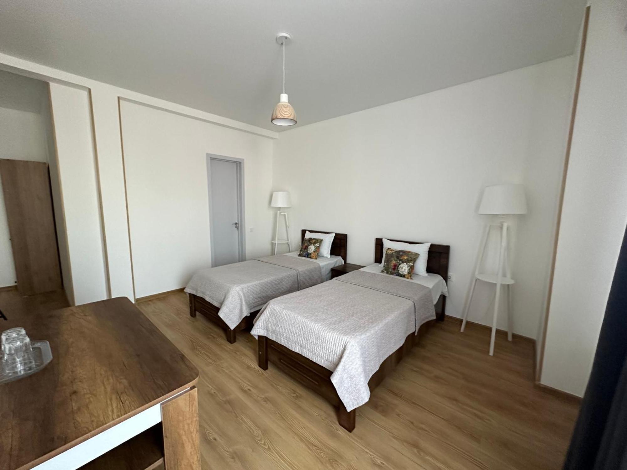 Hotel Home Tbilisi Exteriör bild