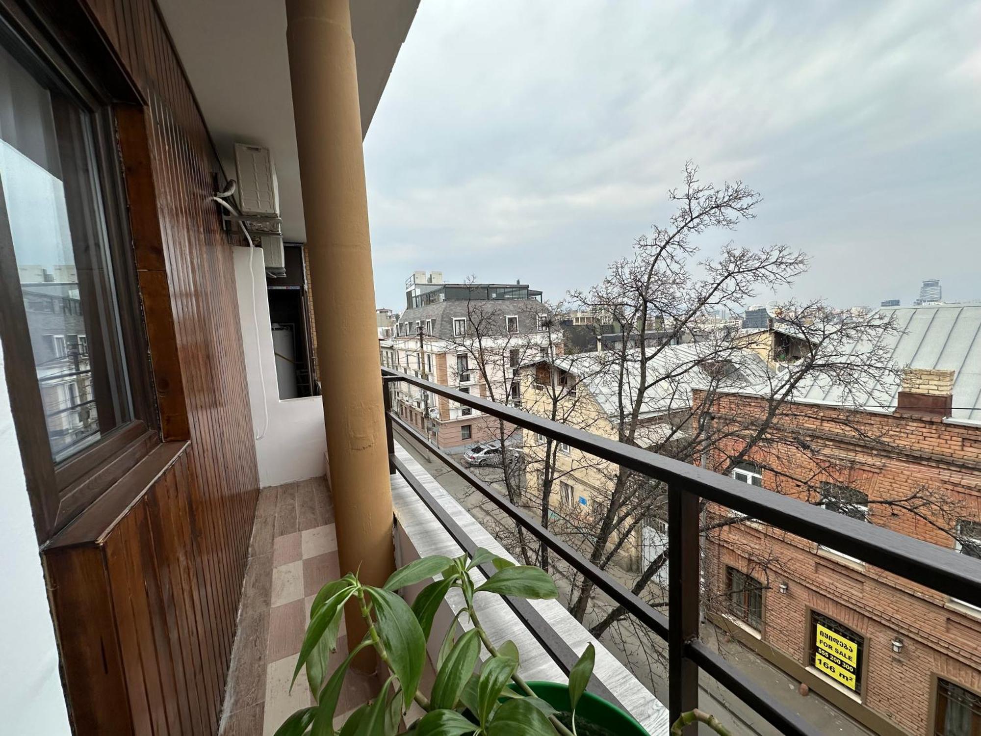 Hotel Home Tbilisi Exteriör bild