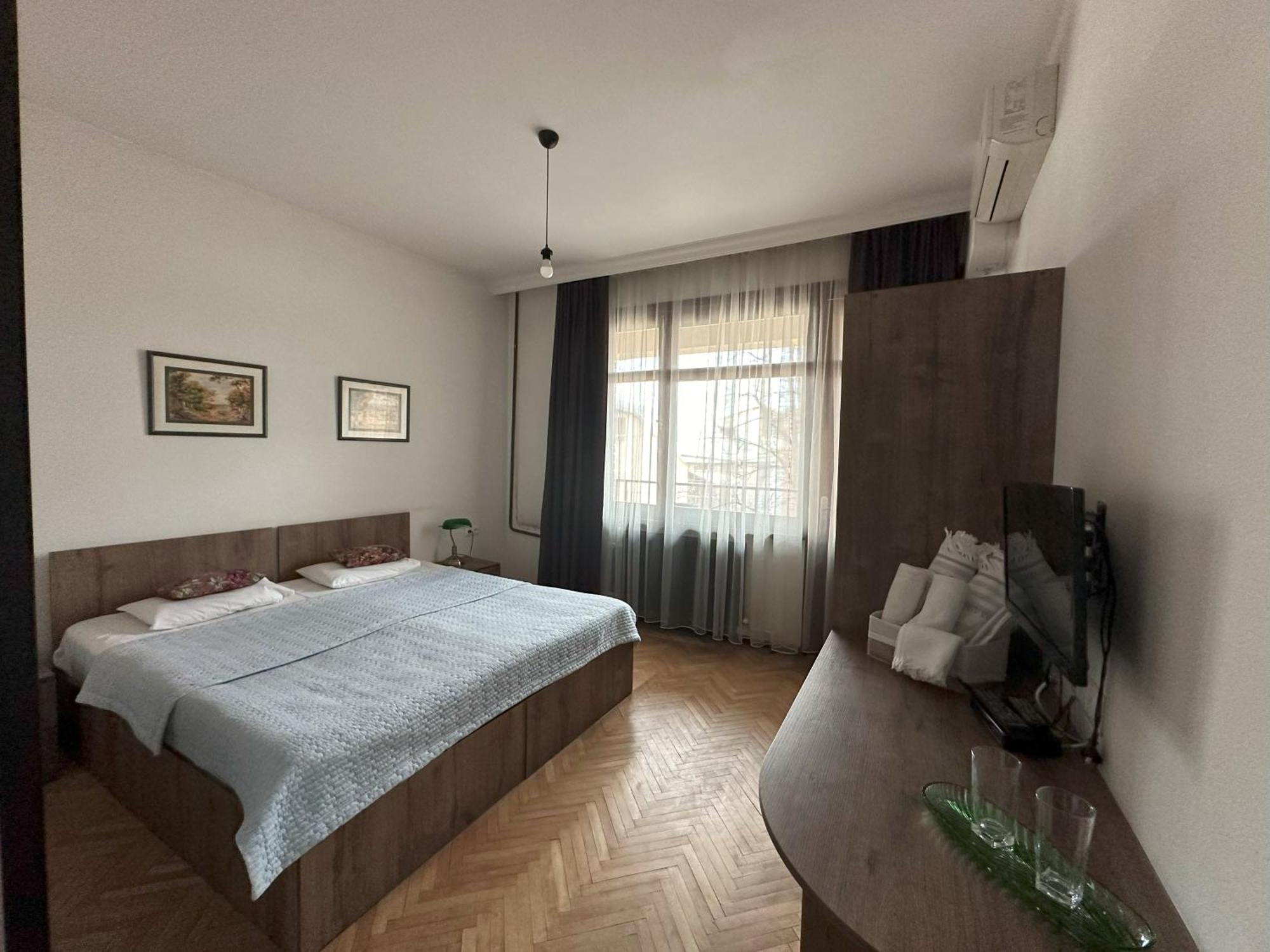 Hotel Home Tbilisi Exteriör bild