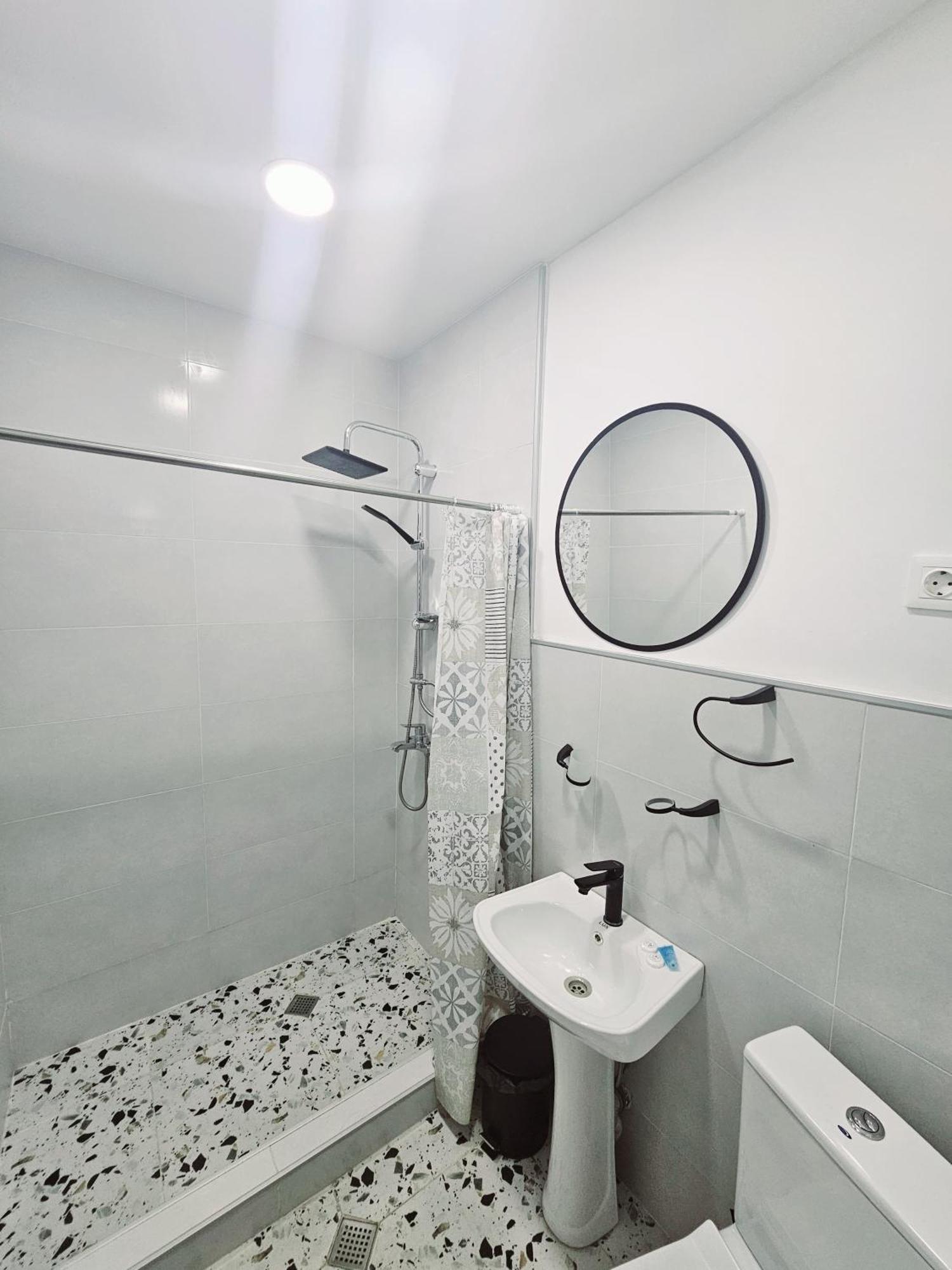Hotel Home Tbilisi Exteriör bild